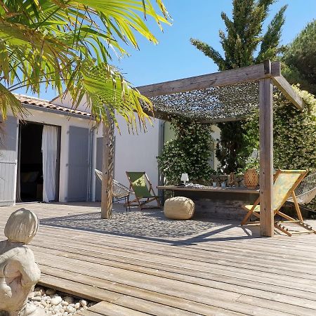 Derriere La Plage : Suite, Patio Et Pergola Le Bois-Plage-en-Re Luaran gambar