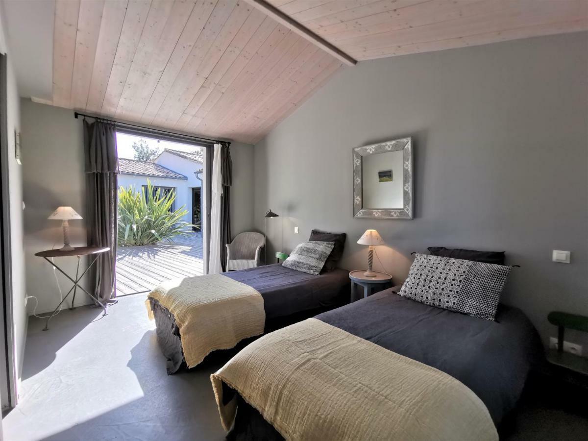 Derriere La Plage : Suite, Patio Et Pergola Le Bois-Plage-en-Re Luaran gambar